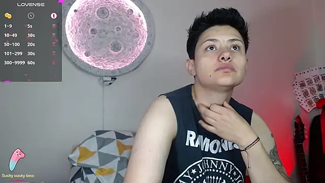 girl intense444 online show from 02/10/25, 01:22