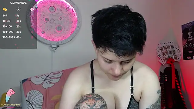 girl intense444 online show from 03/01/25, 07:48