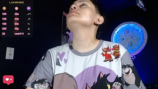 girl intense444 online show from 12/19/25, 12:56