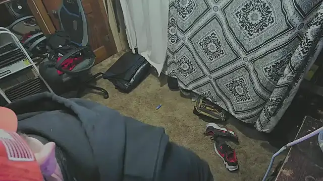 Snapshot of sex4fun_21 chatting on 11/06/25, 11:44 sex4fun 21 online show from 11/06/25, 11:44