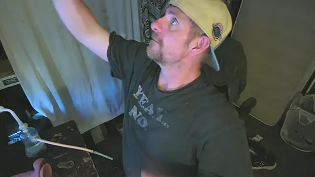 Snapshot of sex4fun_21 chatting on 03/18/26, 11:41 sex4fun 21 online show from 03/18/26, 11:41