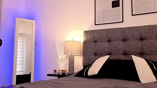 Snapshot of mandi4pole_ chatting on 03/14/25, 09:32 mandi4pole online show from 03/14/25, 09:32