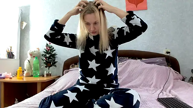 Snapshot of ModelEva chatting on 12/09/24, 07:50 ModelEva online show from 12/09/24, 07:50