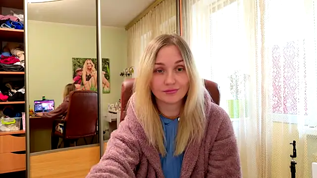 ModelEva online show from 04/30/26, 01:39
