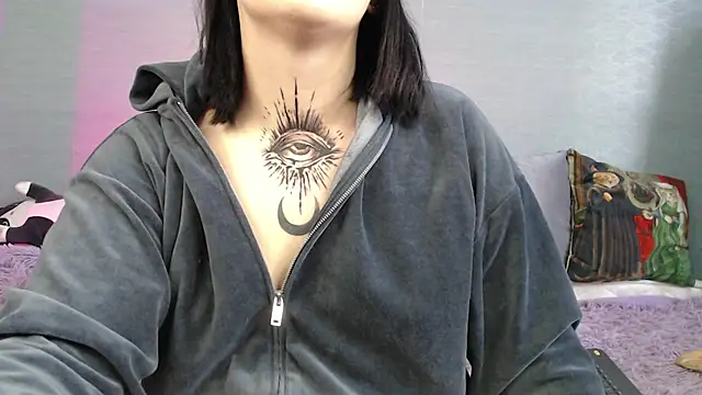 ivamayy online show from 10/15/25, 07:41