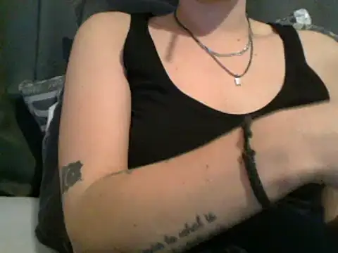 geilmeisje98 online show from 02/22/25, 10:40
