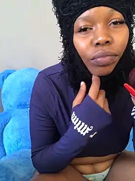 Snapshot of cherryontopy chatting on 12/27/24, 08:13 cherryontopy online show from 12/27/24, 08:13