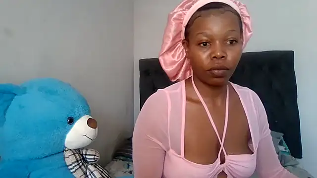 Snapshot of cherryontopy chatting on 03/15/25, 09:52 cherryontopy online show from 03/15/25, 09:52