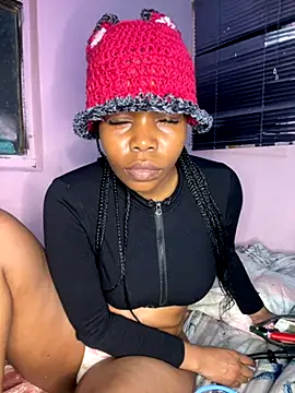 Snapshot of cherryontopy chatting on 09/09/25, 09:25 cherryontopy online show from 09/09/25, 09:25