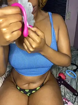 Snapshot of cherryontopy chatting on 09/14/25, 07:35 cherryontopy online show from 09/14/25, 07:35