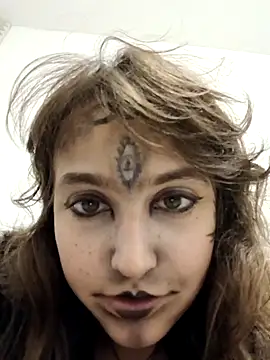 Blulilla69 online show from 10/31/25, 11:06