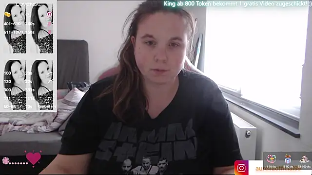 Snapshot of AureliaWinter chatting on 11/04/25, 02:05 AureliaWinter online show from 11/04/25, 02:05