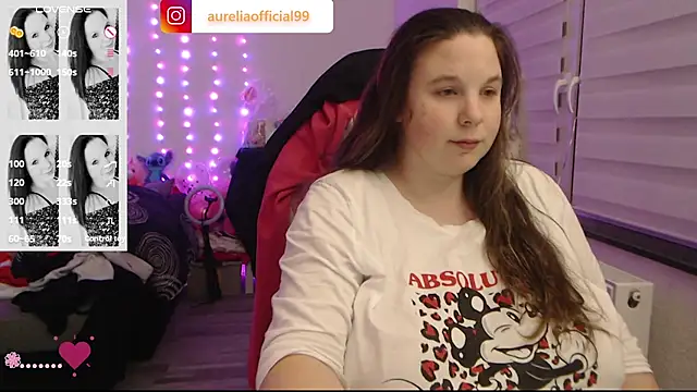 Snapshot of AureliaWinter chatting on 01/13/26, 08:36 AureliaWinter online show from 01/13/26, 08:36