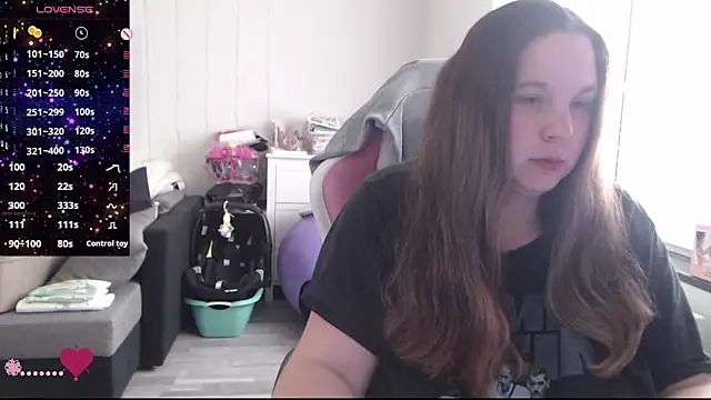 Snapshot of AureliaWinter chatting on 06/14/26, 10:28 AureliaWinter online show from 06/14/26, 10:28
