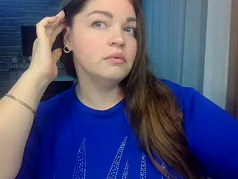 cute  cherry online show from 02/12/26, 09:43