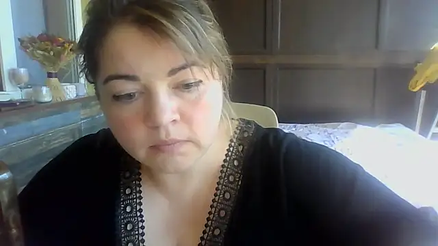 Snapshot of cute__cherry chatting on 07/01/26, 07:10 cute cherry online show from 07/01/26, 07:10