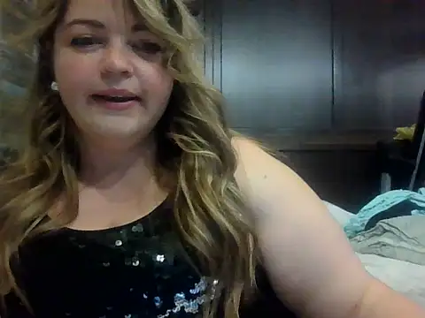 Snapshot of cute__cherry chatting on 07/05/26, 06:15 cute cherry online show from 07/05/26, 06:15