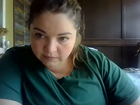 Snapshot of cute__cherry chatting on 07/15/26, 10:09 cute cherry online show from 07/15/26, 10:09