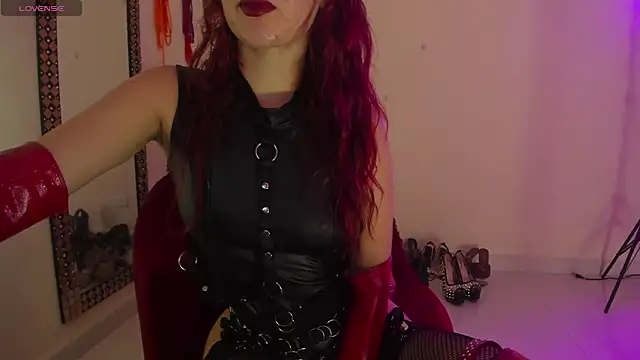 Cristina  Smith online show from 02/06/25, 05:19