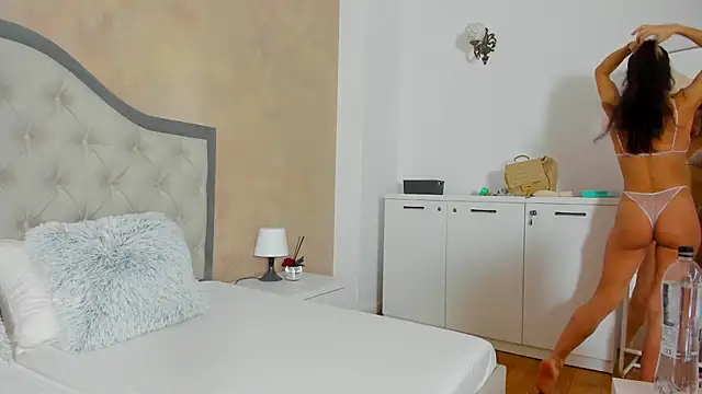 JennaMyers online show from 10/20/25, 07:14