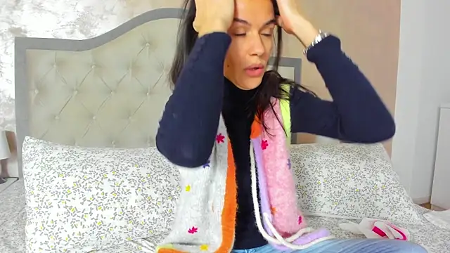 JennaMyers online show from 12/19/25, 08:16