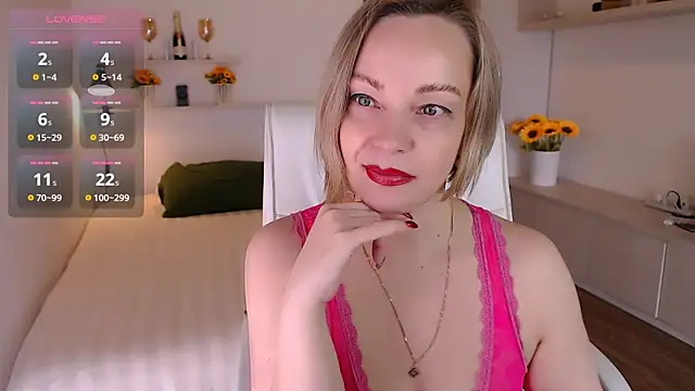 Tilly Eliot online show from 09/20/25, 07:15