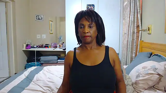 Snapshot of Hotgrannyx chatting on 12/29/24, 01:17 Hotgrannyx online show from 12/29/24, 01:17