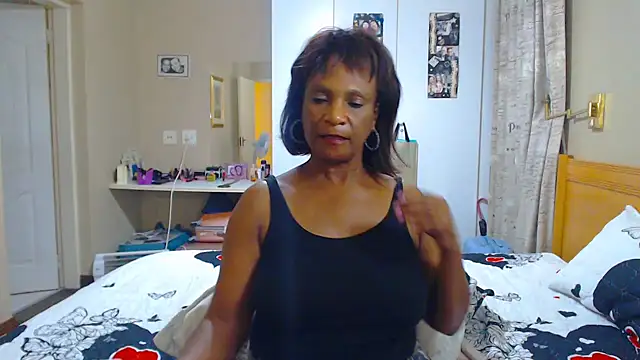 Snapshot of Hotgrannyx chatting on 03/09/25, 04:11 Hotgrannyx online show from 03/09/25, 04:11