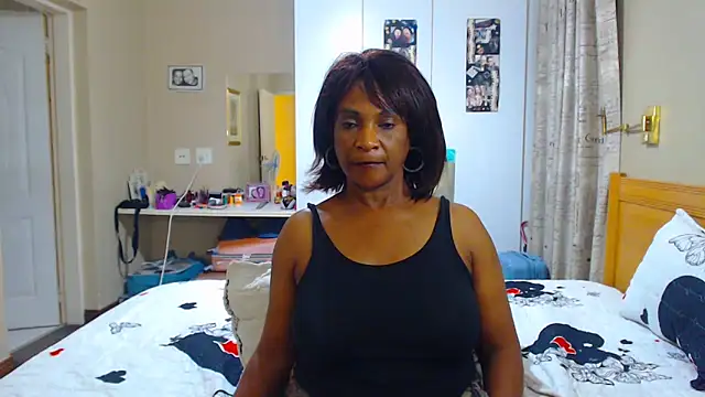 Snapshot of Hotgrannyx chatting on 03/12/25, 06:44 Hotgrannyx online show from 03/12/25, 06:44
