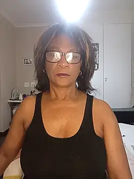 Snapshot of Hotgrannyx chatting on 09/30/25, 02:05 Hotgrannyx online show from 09/30/25, 02:05
