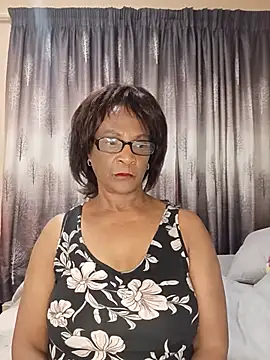 Snapshot of Hotgrannyx chatting on 05/31/26, 03:52 Hotgrannyx online show from 05/31/26, 03:52