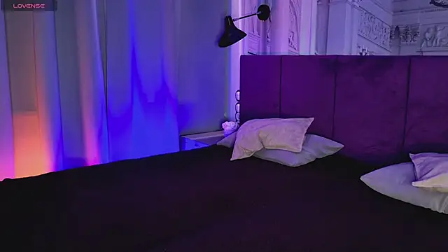 Snapshot of SofiaFoster_ chatting on 02/26/25, 05:17 SofiaFoster online show from 02/26/25, 05:17
