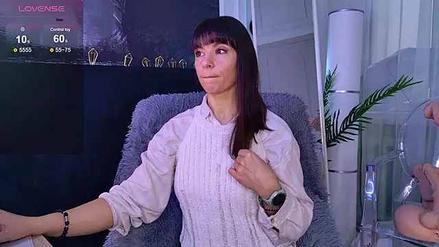 SofiaFoster  online show from 02/26/26, 06:45