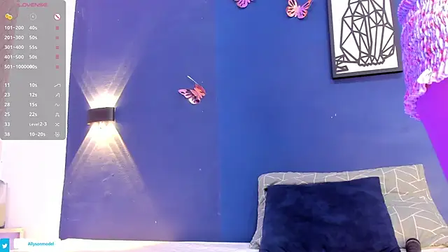 Snapshot of alysson_18 chatting on 01/29/25, 01:17 alysson 18 online show from 01/29/25, 01:17