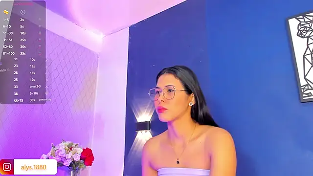 Snapshot of alysson_18 chatting on 02/22/25, 01:02 alysson 18 online show from 02/22/25, 01:02