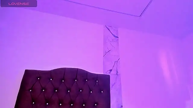 alysson 18 online show from 11/06/25, 01:12