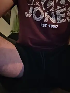 Snapshot of Ruffman79 chatting on 07/13/26, 02:47 Ruffman79 online show from 07/13/26, 02:47