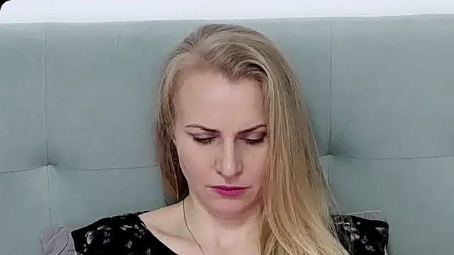 K  Adrienne online show from 03/23/26, 07:01