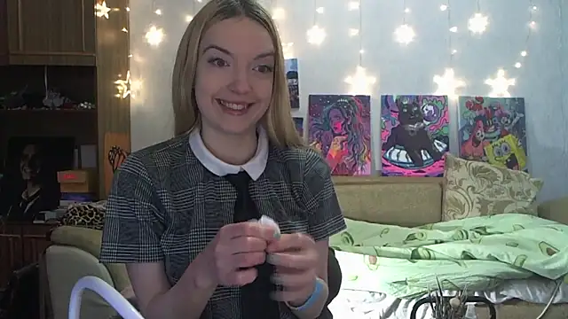 SecretSophia online show from 01/13/25, 12:24