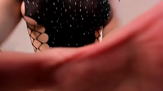 Snapshot of Kim_Blane chatting on 12/29/24, 03:22 Kim Blane online show from 12/29/24, 03:22