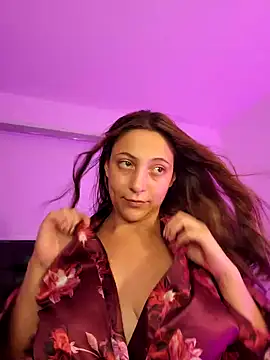 Snapshot of VickyHoult chatting on 01/29/25, 11:25 VickyHoult online show from 01/29/25, 11:25