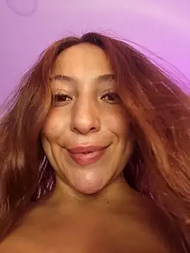 Snapshot of VickyHoult chatting on 02/16/25, 11:37 VickyHoult online show from 02/16/25, 11:37