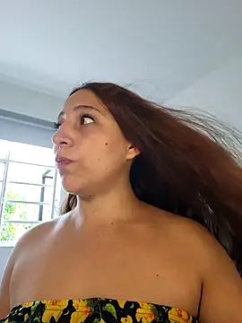 Snapshot of VickyHoult chatting on 03/01/25, 09:15 VickyHoult online show from 03/01/25, 09:15