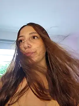 Snapshot of VickyHoult chatting on 03/20/25, 07:46 VickyHoult online show from 03/20/25, 07:46