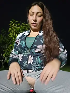 VickyHoult online show from 04/21/26, 11:29