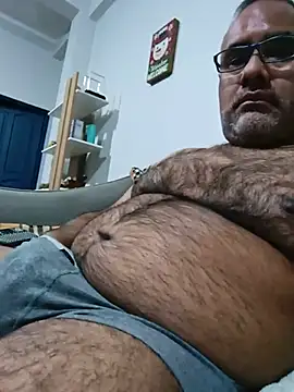 Snapshot of PhillDrake11 chatting on 07/25/26, 12:42 PhillDrake11 online show from 07/25/26, 12:42