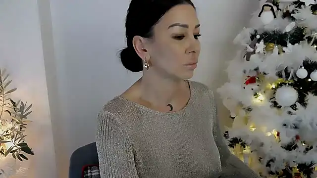 Xentthia online show from 12/16/25, 02:44