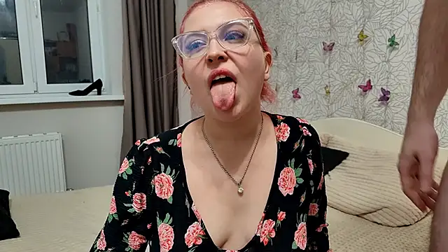 GenrikhBecca online show from 02/19/25, 03:38
