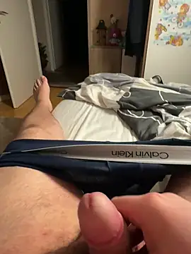 Snapshot of Tomi2244 chatting on 02/01/26, 08:18 Tomi2244 online show from 02/01/26, 08:18