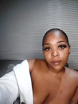 Snapshot of sexyTHANDO chatting on 01/12/25, 09:19 sexyTHANDO online show from 01/12/25, 09:19